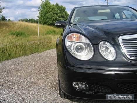 Mercedes Benz E 350 Classic **SOLGT** billede 2