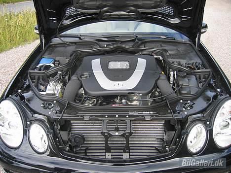 Mercedes Benz E 350 Classic **SOLGT** billede 7