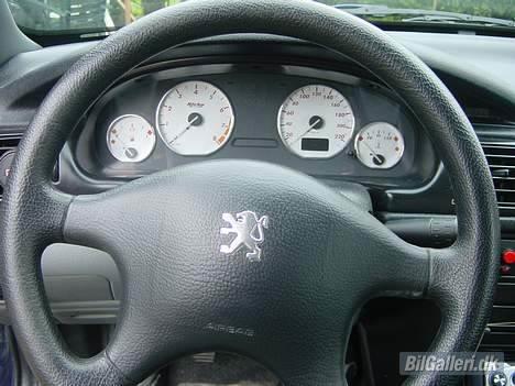 Peugeot 406 (SOLGT) billede 6