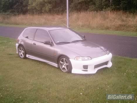 Honda civic solgt billede 2