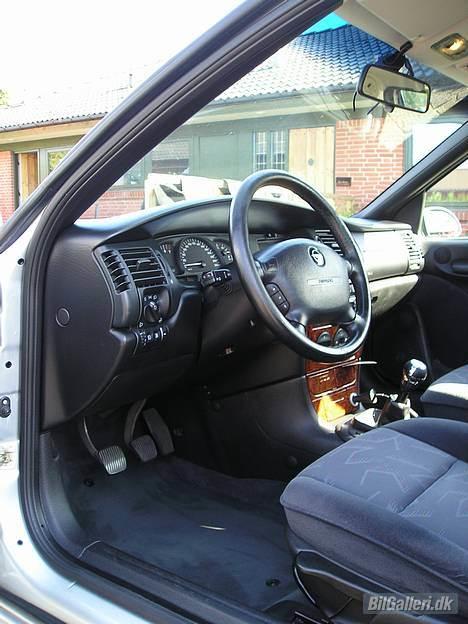 Opel Vectra B v6 cdx billede 8