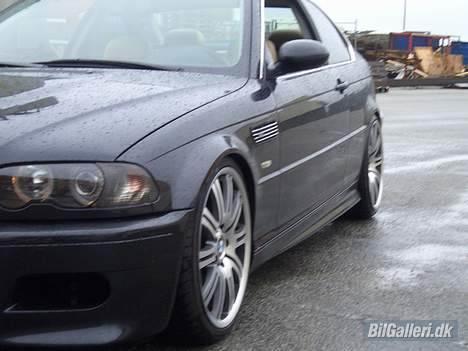BMW 330 ci billede 8