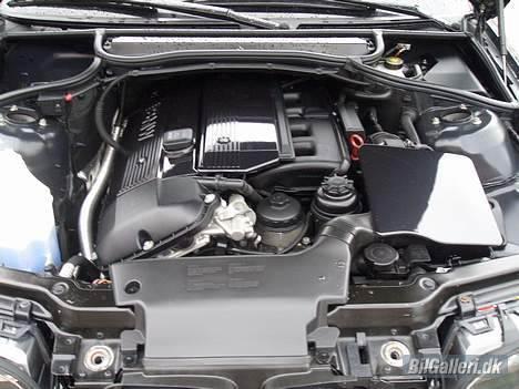 BMW 330 ci billede 13