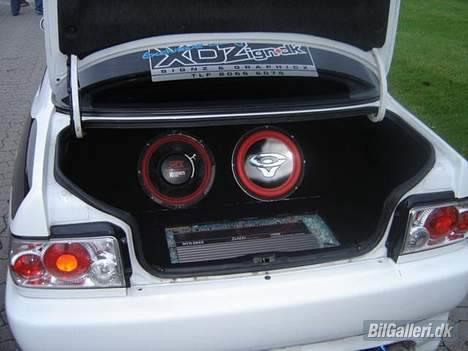 Toyota corolla 1,3 turbo. - Musik skal der jo til... billede 11