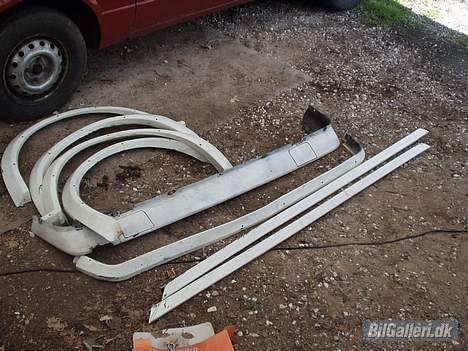 Opel Kadett D *skrottet* - SR skørtesættet bliver monteret hvis den klarer synet billede 5