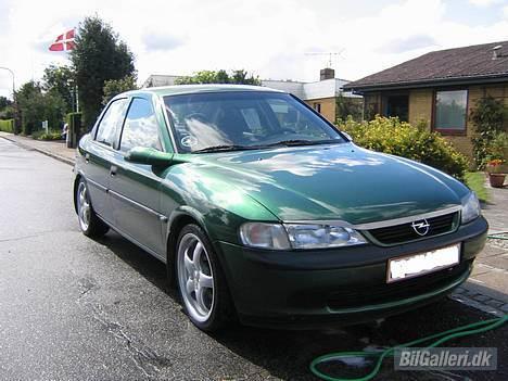 Opel vectra b 1,8 16v solgt - de fine former billede 5