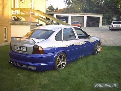 Opel Vectra (Min Gammel bil) billede 2