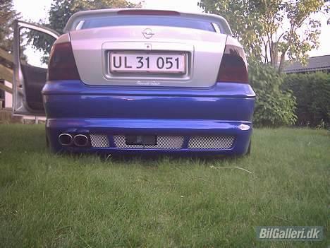 Opel Vectra (Min Gammel bil) billede 4