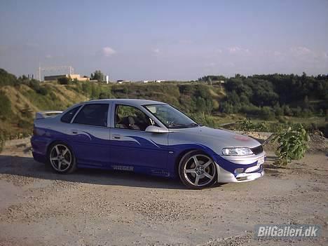 Opel Vectra (Min Gammel bil) billede 8