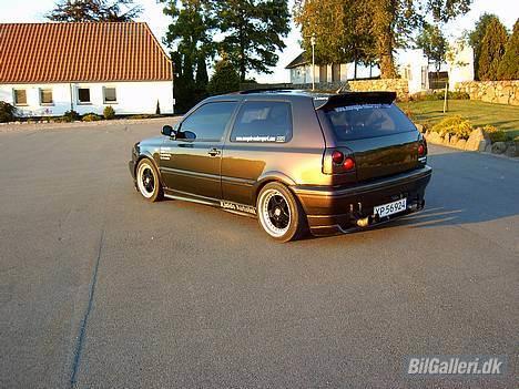 VW Golf III 1,8  Solgt billede 5