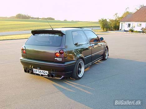 VW Golf III 1,8  Solgt billede 6