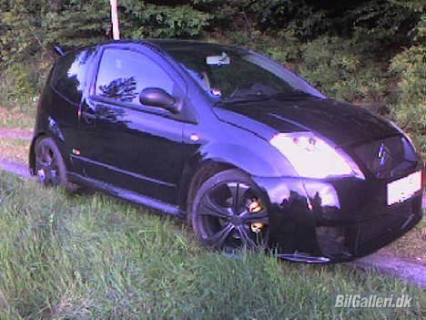 {{currentPhoto.altText}} billede {{currentPhoto.number}}