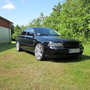 Audi A4 2,8 V6 Quattro