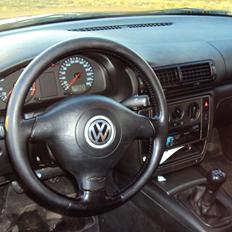VW Passat 2,3 VR5
