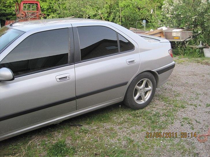 Peugeot 406 sv turbo - de sorte ruder lidt tæterer på dejlig de er lavet ordenlig uden fejl i filmen billede 4