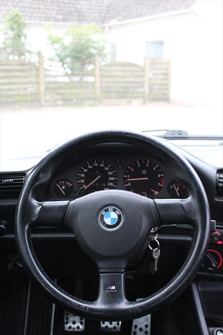 BMW E30 billede 14