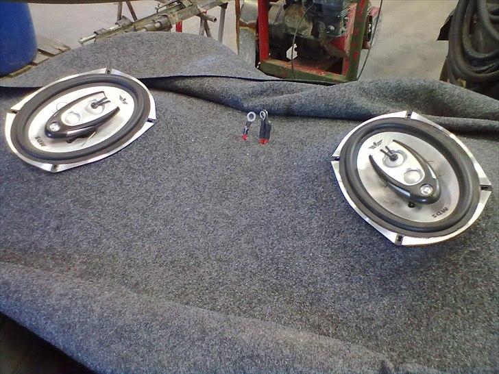 Toyota corolla E10 1,6 GSI SOLGT billede 14