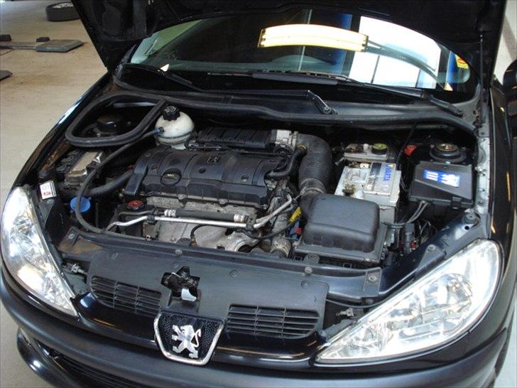 Peugeot 206 1.6 S16 billede 18
