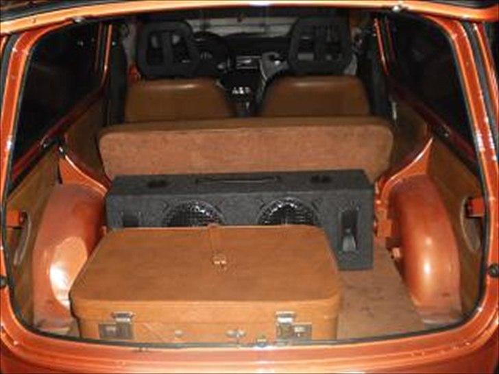 Trabant P601 kombi (SOLGT) - musik og en taske til madpakken billede 5