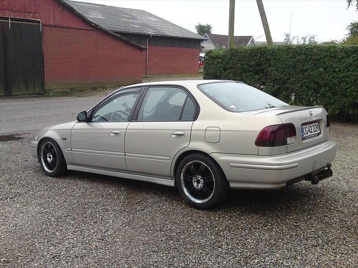 Honda Civic (solgt) billede 3