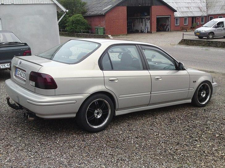 Honda Civic (solgt) billede 4