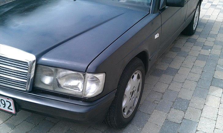 Mercedes Benz 190E - Nu med klare blink billede 2