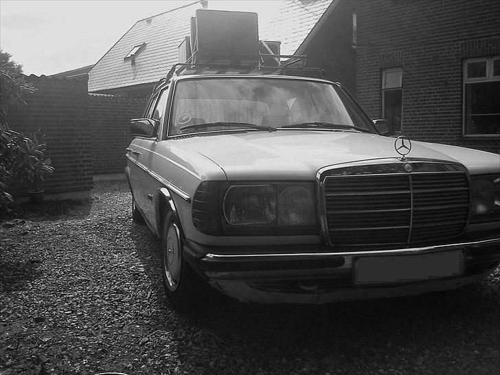 Mercedes Benz 230 w123 solgt billede 6