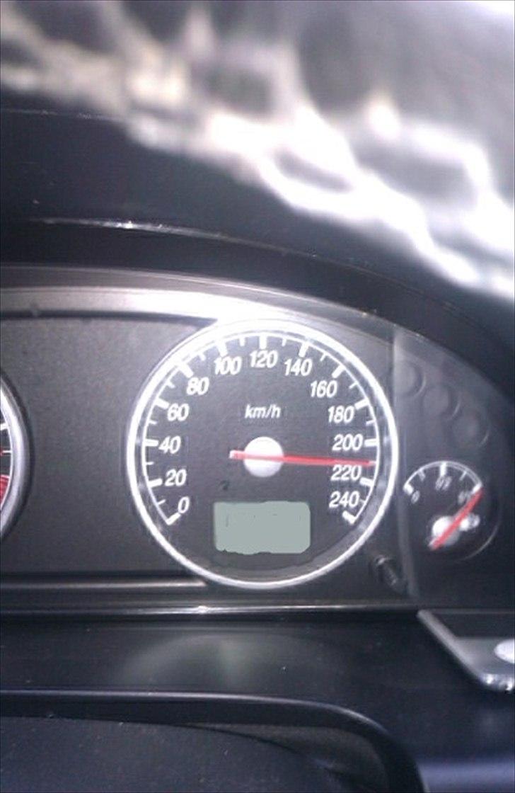 Ford Mondeo 2.0TDCI Ghia-X Solgt - de gå nu meget godt de her mondeo som standart og den have mer og gi af... efter gps gik den 212kmt  billede 11