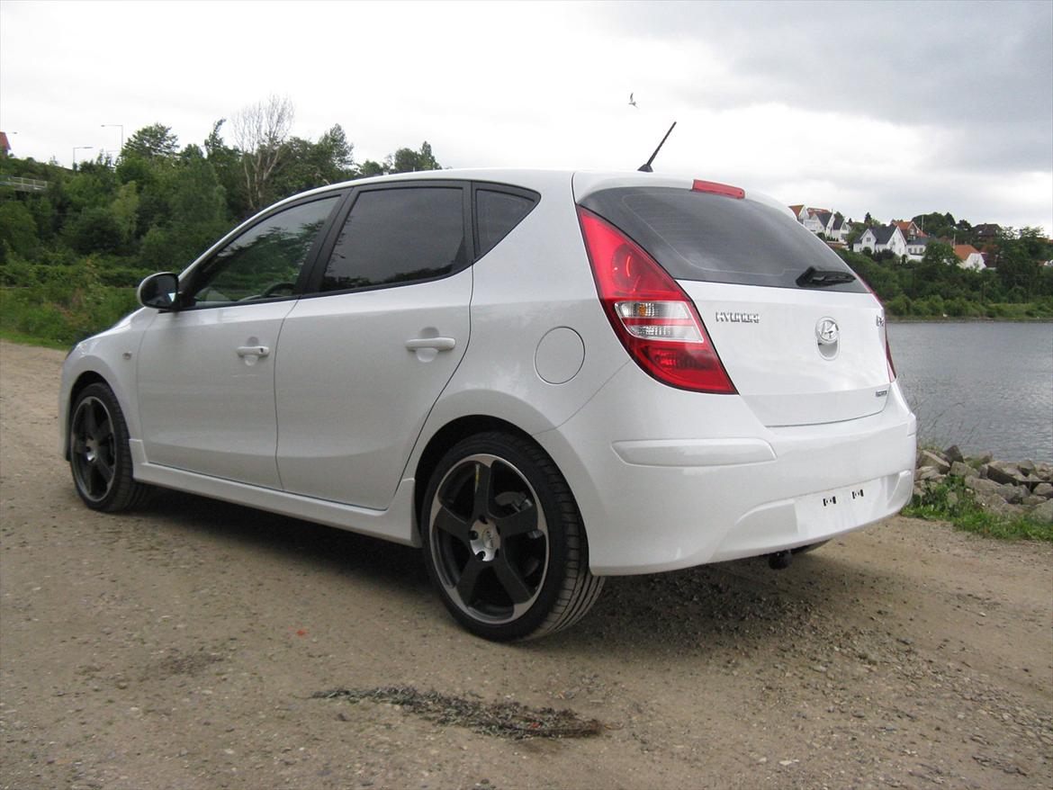 Hyundai i30 1,6 CRDi Comfort aut. billede 2