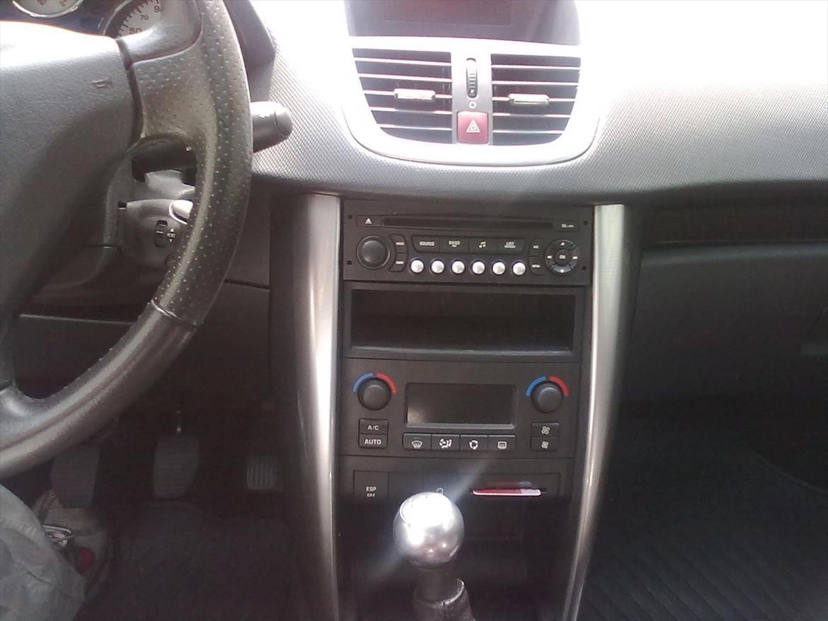 Peugeot 207 S16 - Bizone klimeanlæg med aircon billede 4