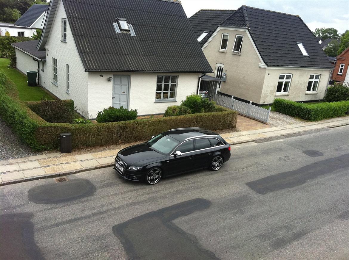 Audi A4 Avant 2,0TDI  S-Line ® billede 2