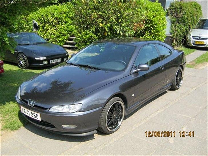 Peugeot 406 Coupé - Ser dejlig ud, men ville gerne have haft den længere ned billede 2