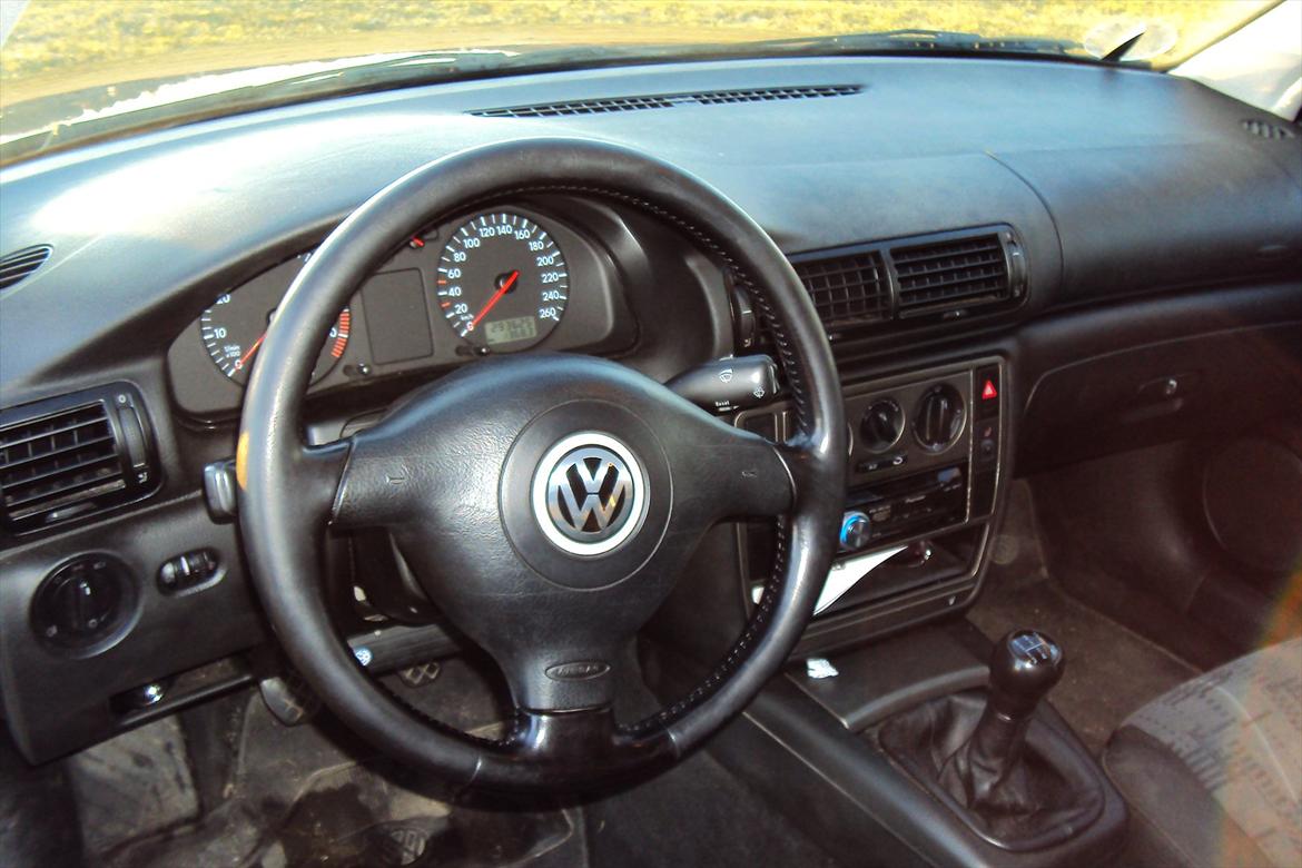 VW Passat 2,3 VR5 billede 3