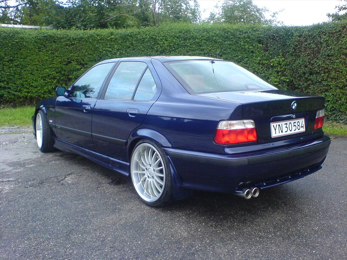 BMW 323i billede 5