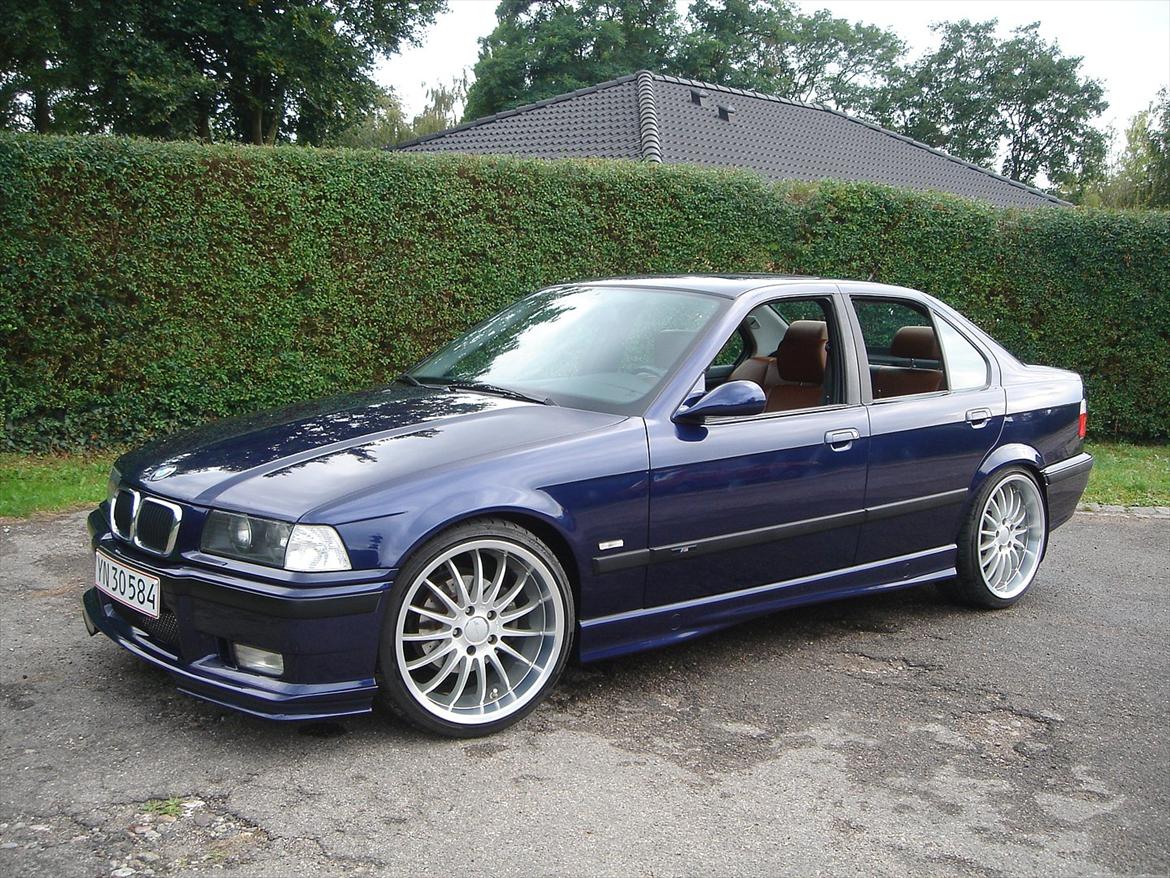 BMW 323i billede 3