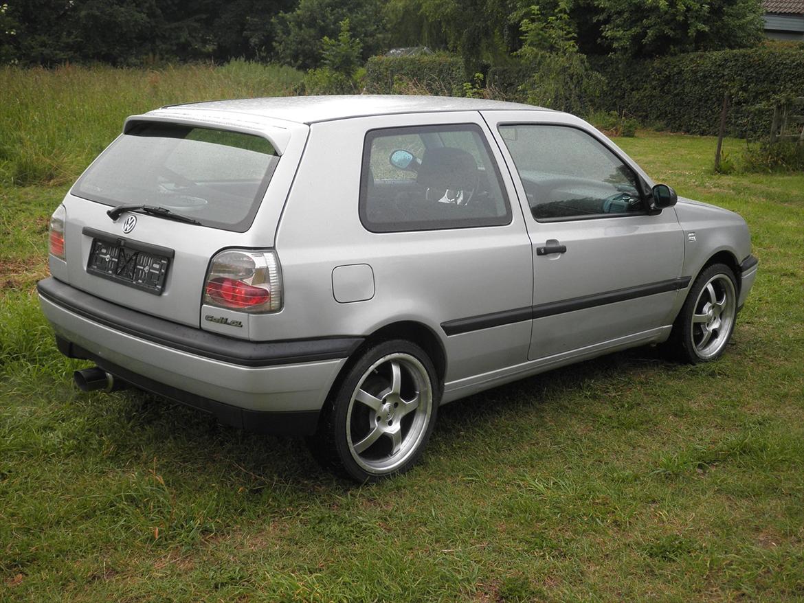 VW Golf 3 CL - de nye fælge. der kommer et bedre billede :) billede 18
