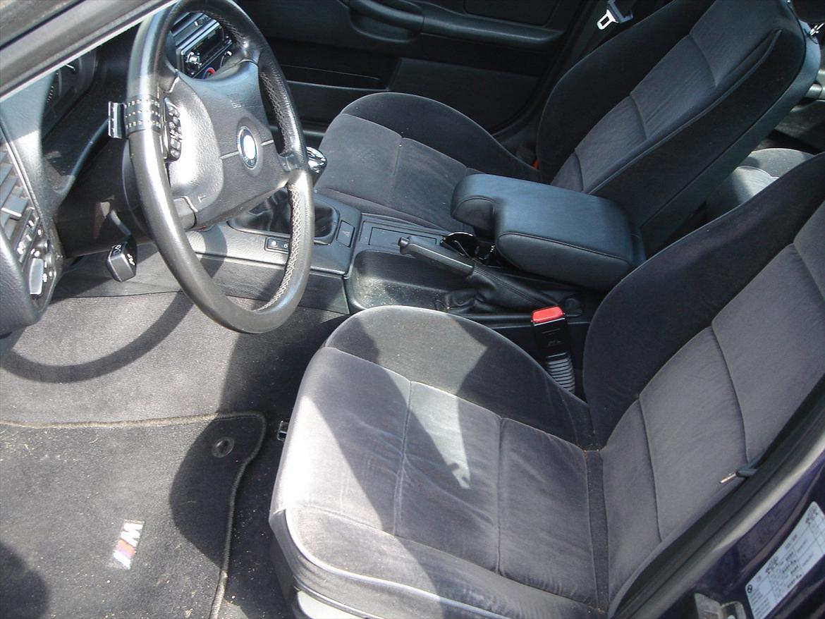 BMW 323i - Den oprindelige kabine billede 11