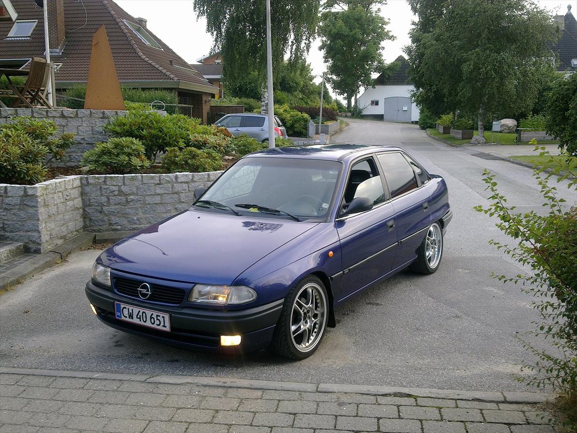 Opel astra 1,6,16v billede 3