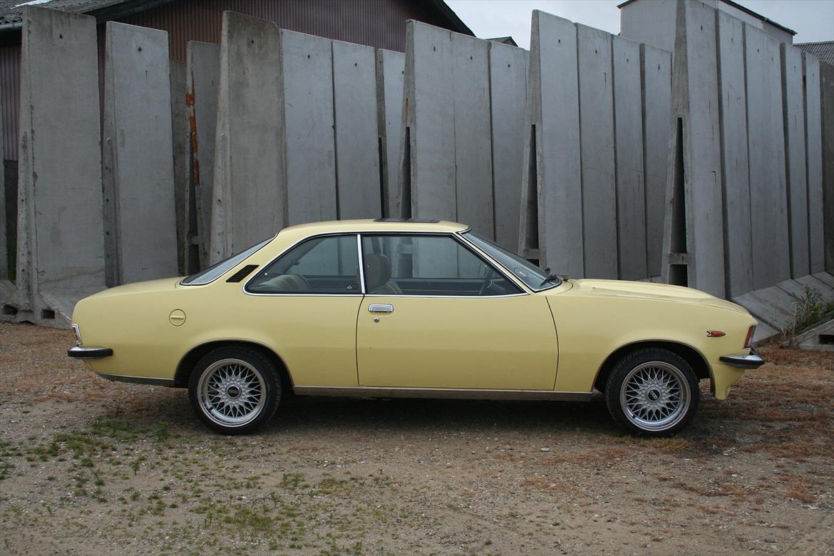 Opel Commodore B billede 18