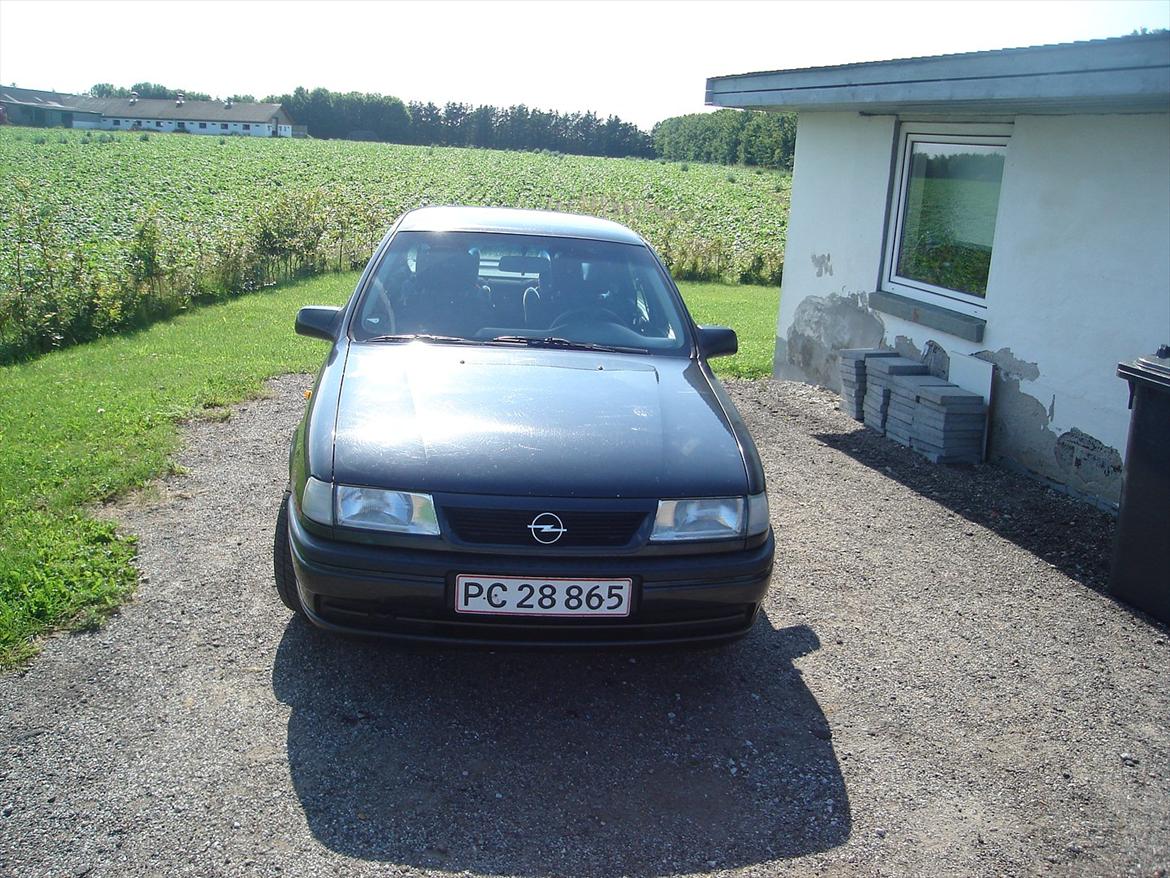 Opel Vectra 1,8I Expression Sedan solgt billede 6