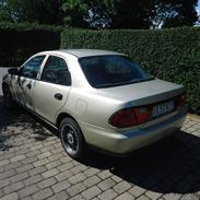 Mazda 323S Celebre