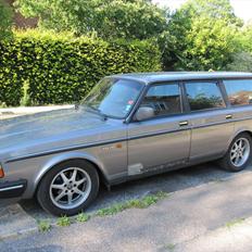 Volvo 240 GLE