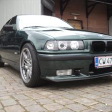 BMW 318i