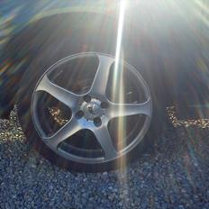 Nissan almera (basse)