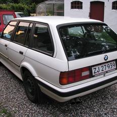 BMW e30 325iX Touring