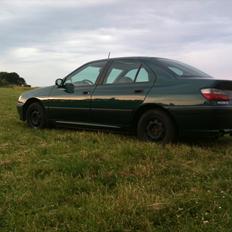 Peugeot 406  4D