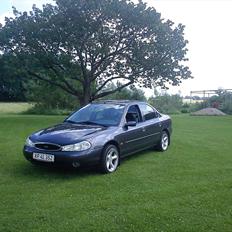 Ford Mondeo MK2 2.0 