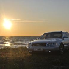 Audi A8 4,2 Quattro 