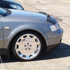 VW Passat 1.8 T Solgt