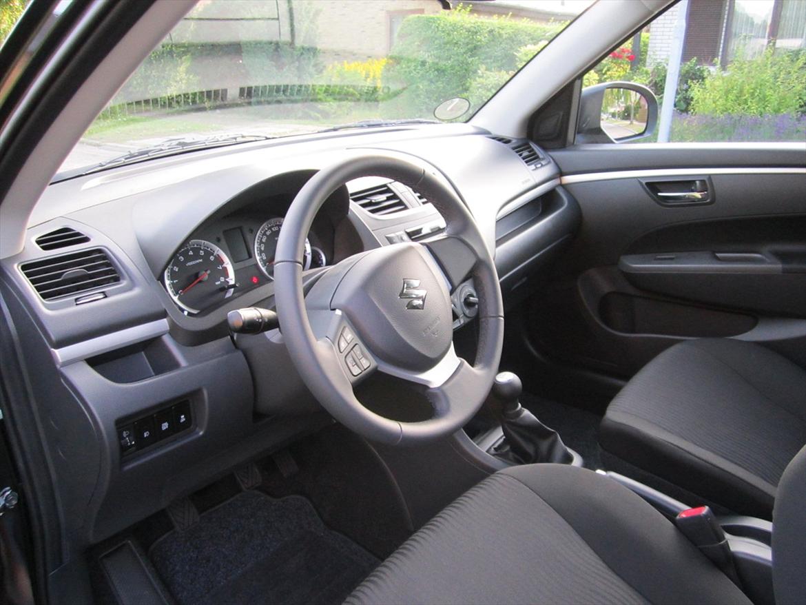 Suzuki Swift GL Aircon ECO billede 11